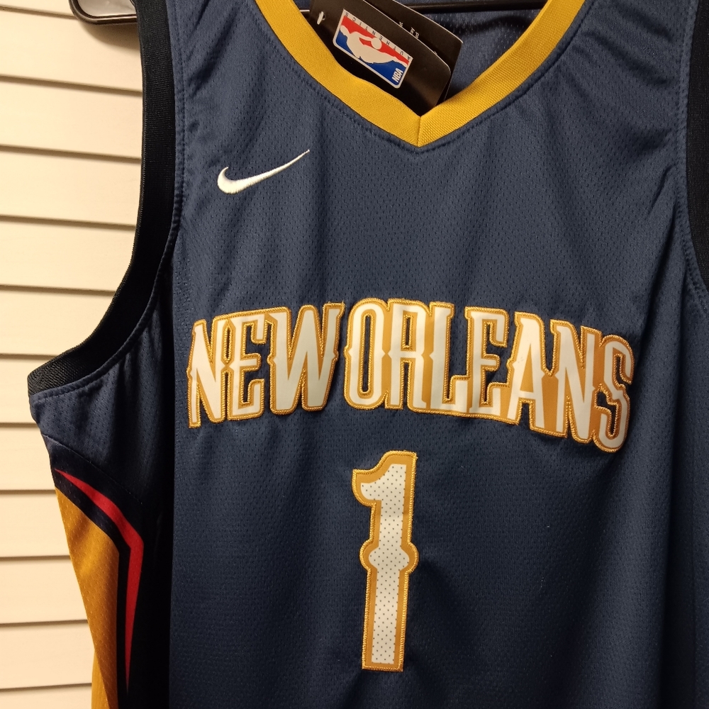 New Orleans Pelican Zion William's Jersey..Size (2XL)
